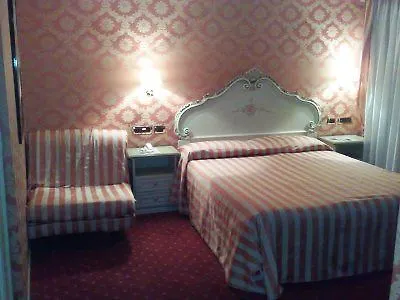 Hotel Lux Venise