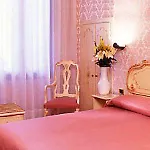 Lux Hotel 3*