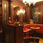 Lux Hotel