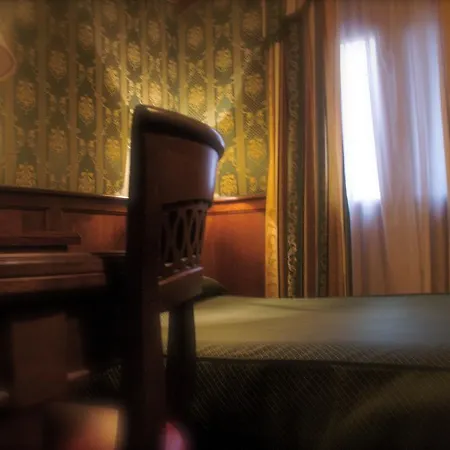 Hotell Lux 3*