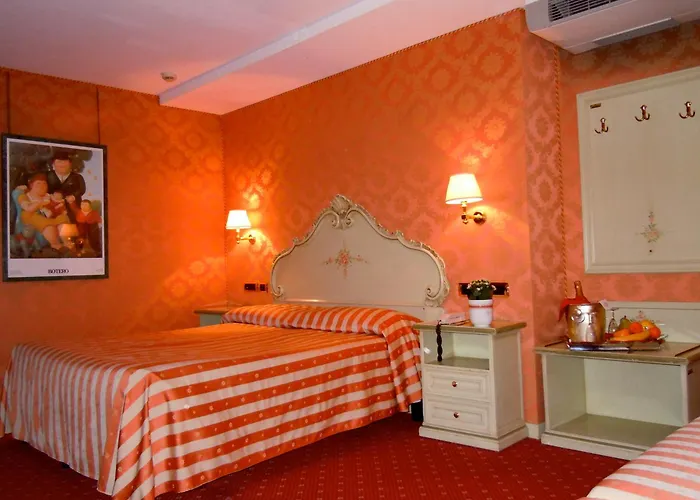 Lux מלון ונציה